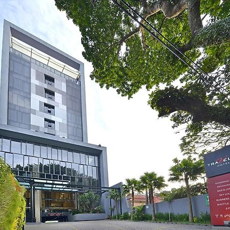 Travello Hotel Bandung Dış mekan fotoğraf