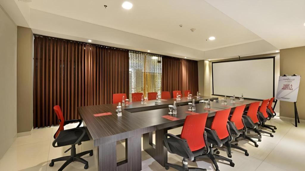 Travello Hotel Bandung Dış mekan fotoğraf