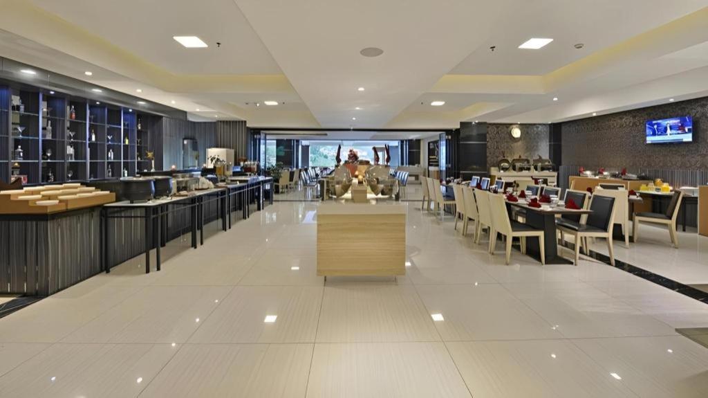 Travello Hotel Bandung Dış mekan fotoğraf