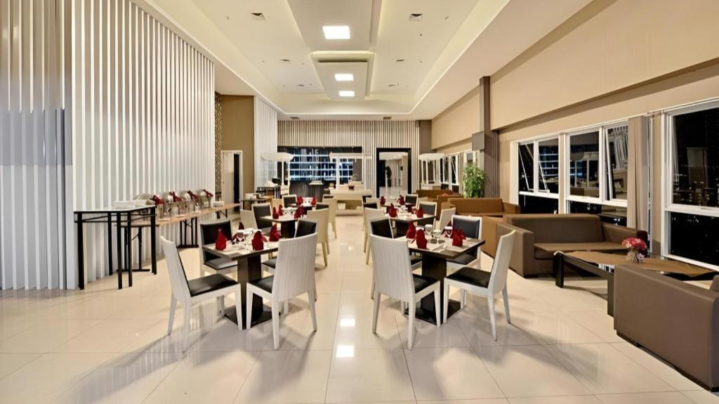 Travello Hotel Bandung Dış mekan fotoğraf