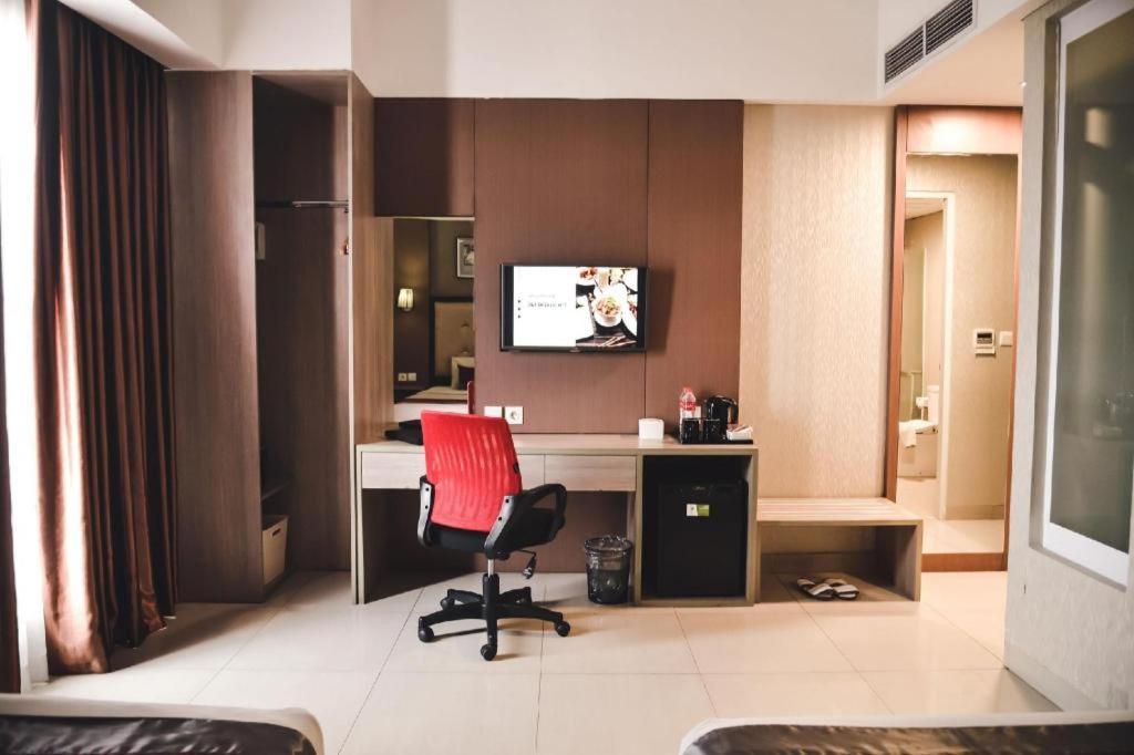 Travello Hotel Bandung Dış mekan fotoğraf