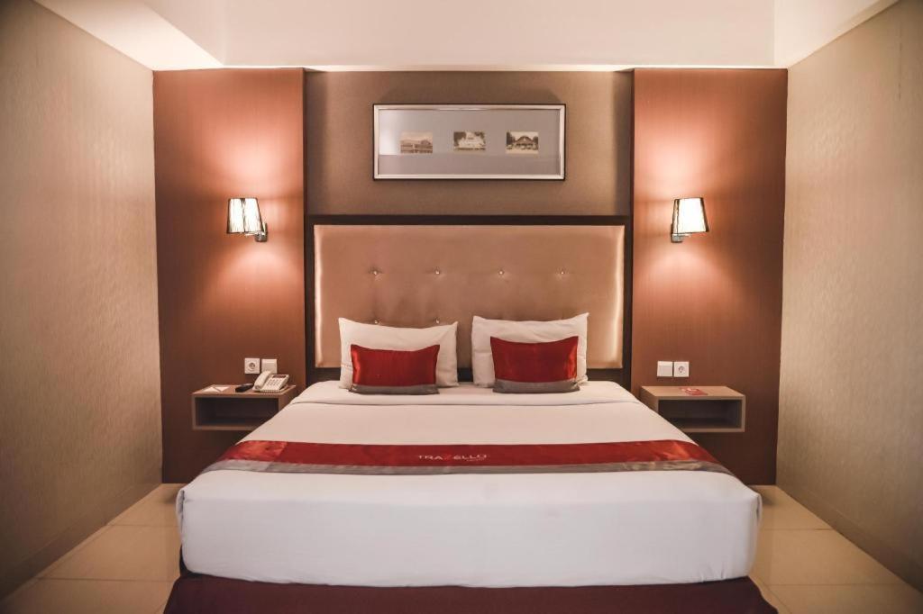 Travello Hotel Bandung Dış mekan fotoğraf