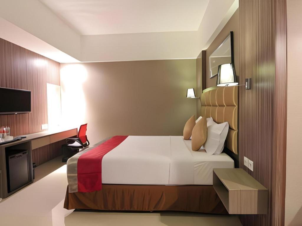 Travello Hotel Bandung Dış mekan fotoğraf