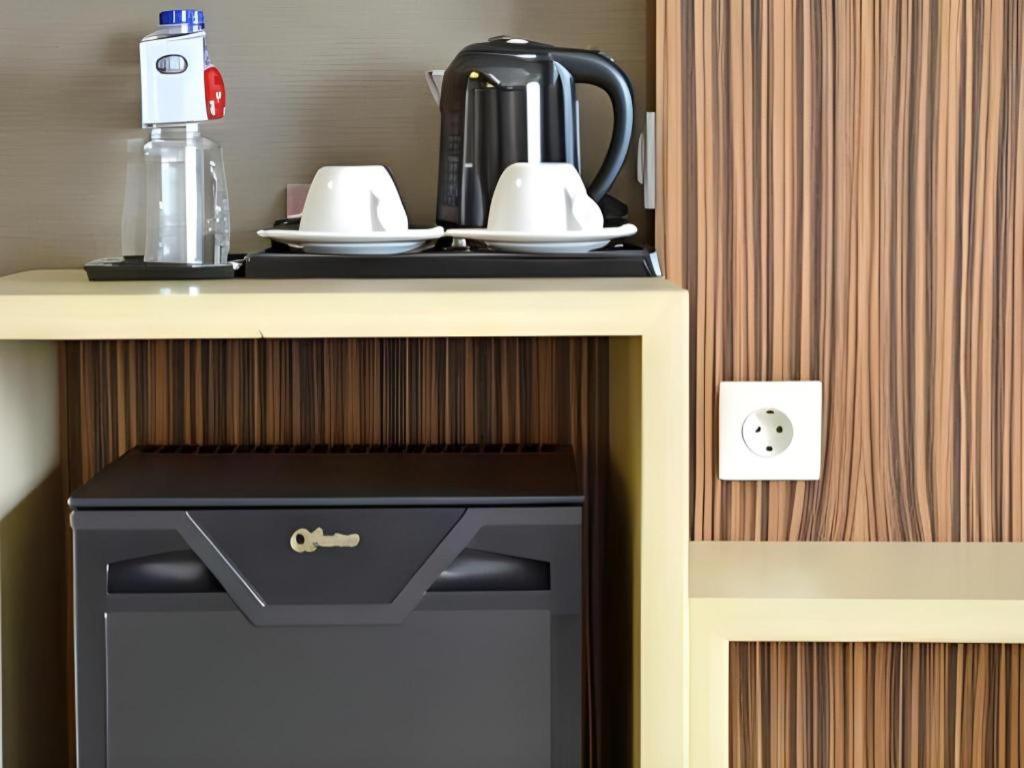 Travello Hotel Bandung Dış mekan fotoğraf