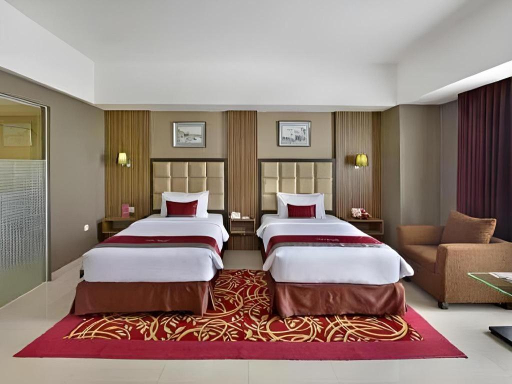 Travello Hotel Bandung Dış mekan fotoğraf